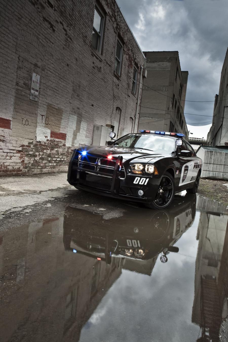  Dodge Charger Pursuit Police 2010 года  (фото 35 из 50)